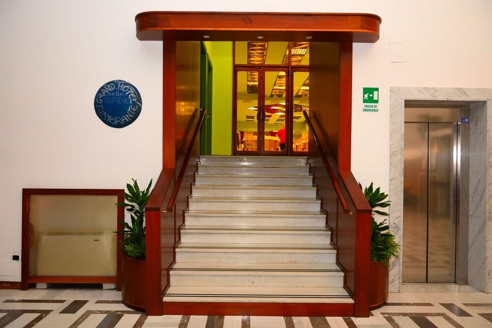 Grand Hotel Delle Terme Terme Luigiane Exterior photo