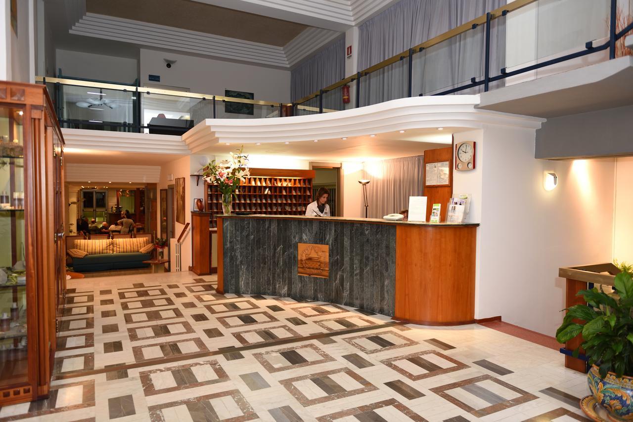 Grand Hotel Delle Terme Terme Luigiane Exterior photo